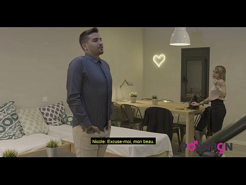 ❤️ PORNBCN 4K 一个成熟的女人与大乳房要肛门性交年轻的男妓与大阴茎口交amortism硬他妈的手工作狗风格阴部舔高潮法语字幕 ️ Porno